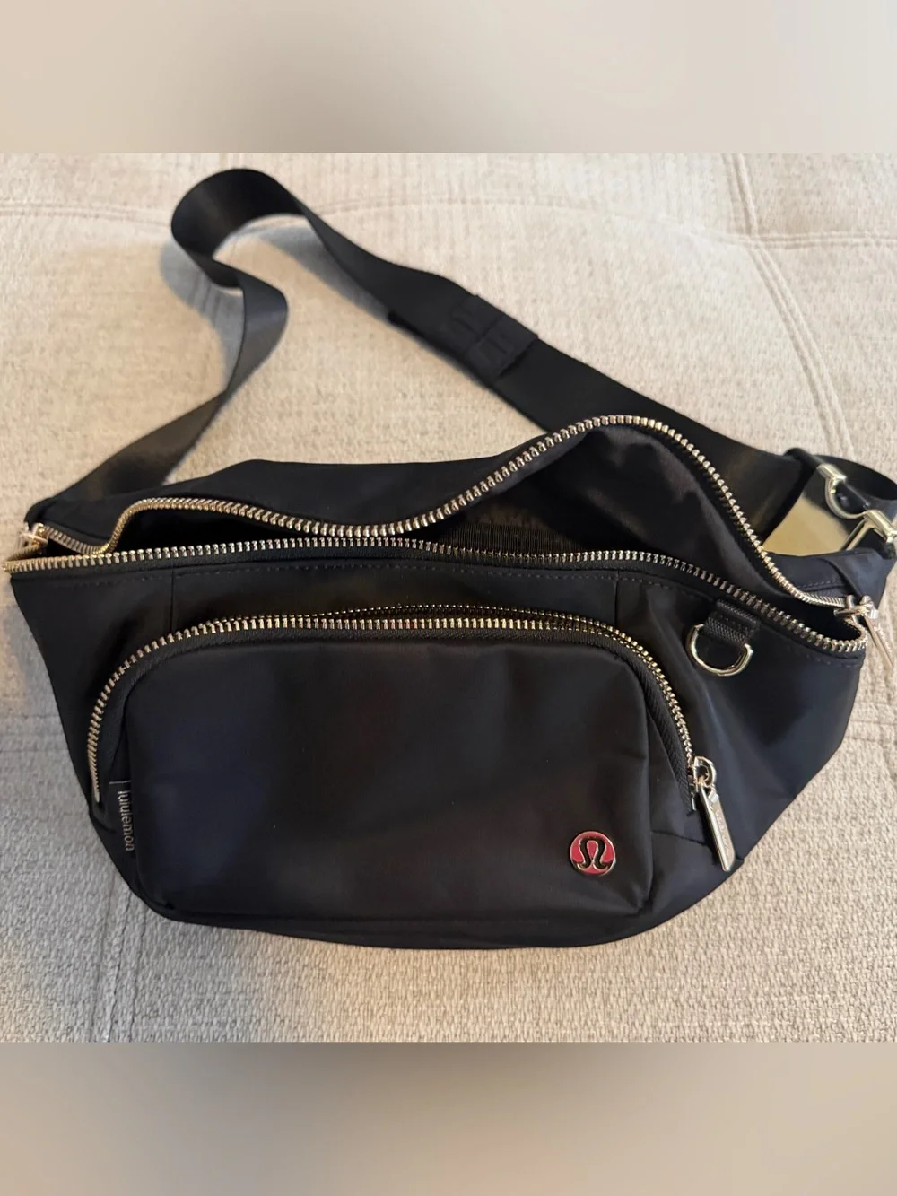 Everywhere Belt Bag Extra large 4L Lululemon Black Belt Bag